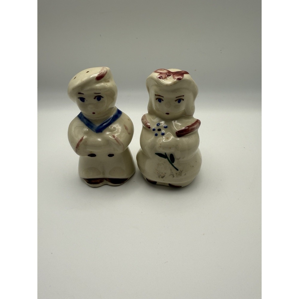 Shawnee Pottery 1940s Vintage Salt And Pepper Shakers No Corks